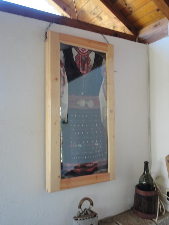 Guest House Astra Arbanasi Rum bild