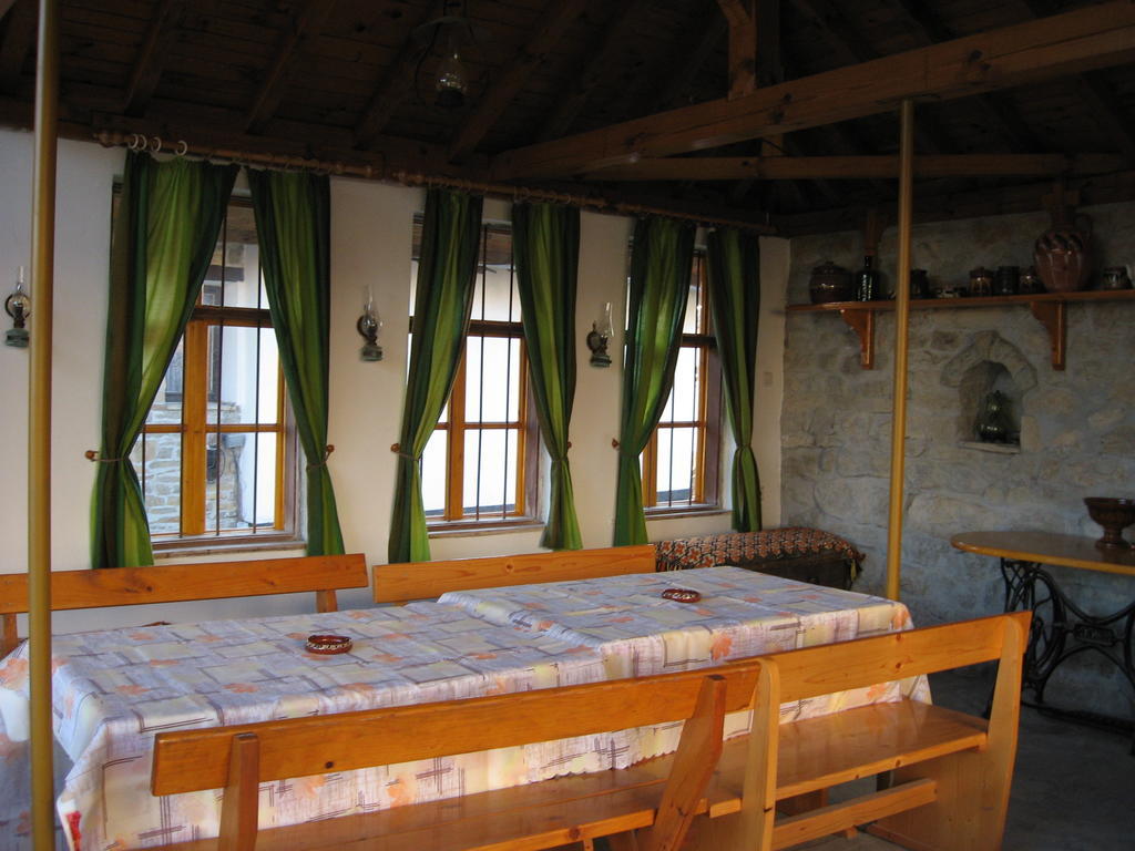 Guest House Astra Arbanasi Exteriör bild