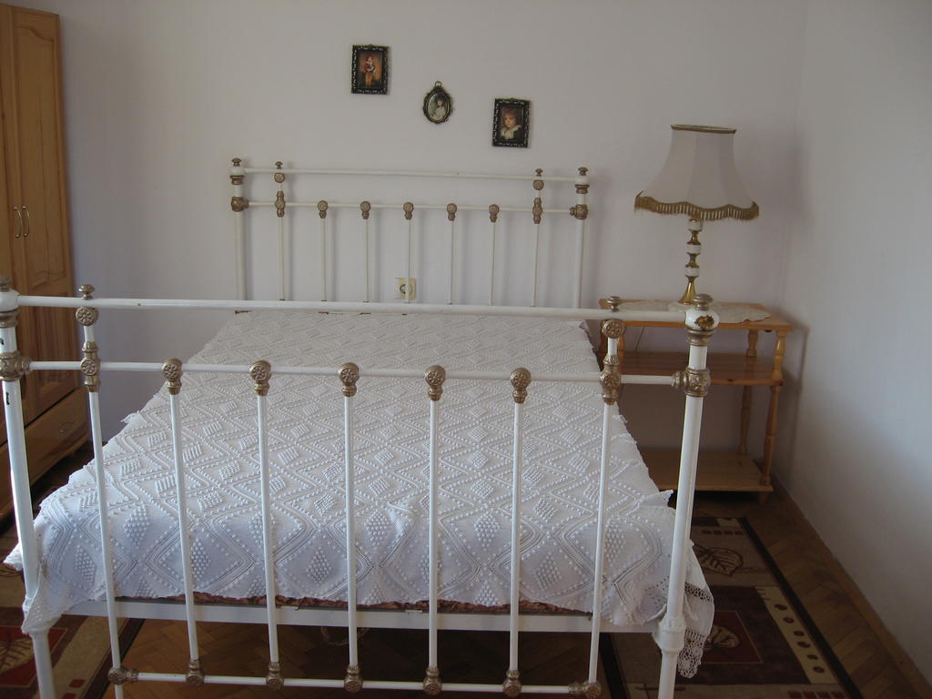 Guest House Astra Arbanasi Rum bild